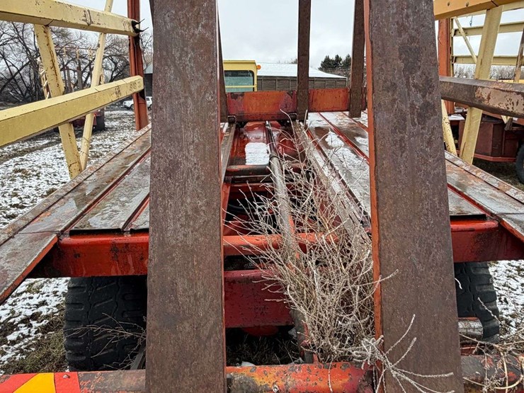 new-holland-1075-image-22