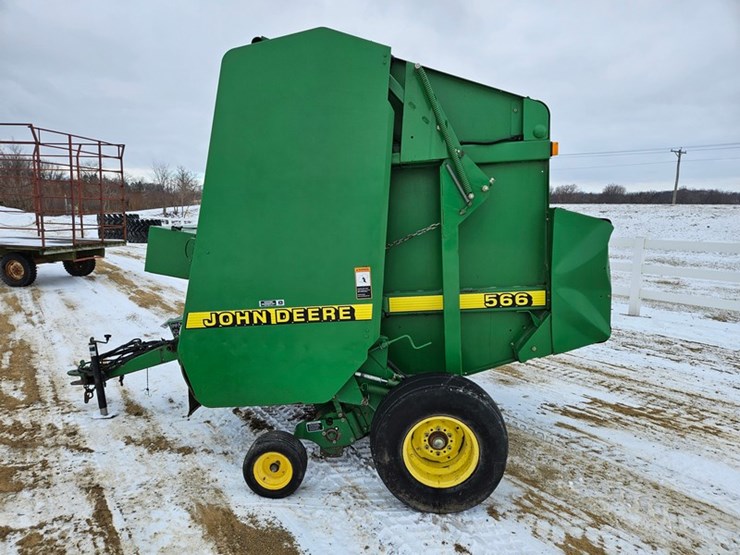 john-deere-566-image-3