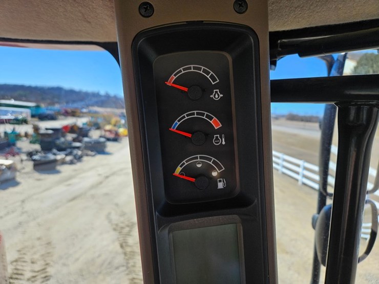 case-ih-375-image-36