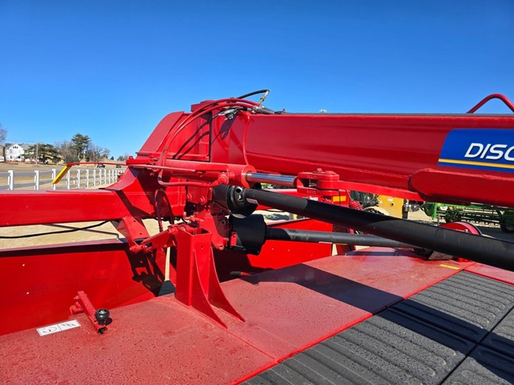 2021-new-holland-313-image-19