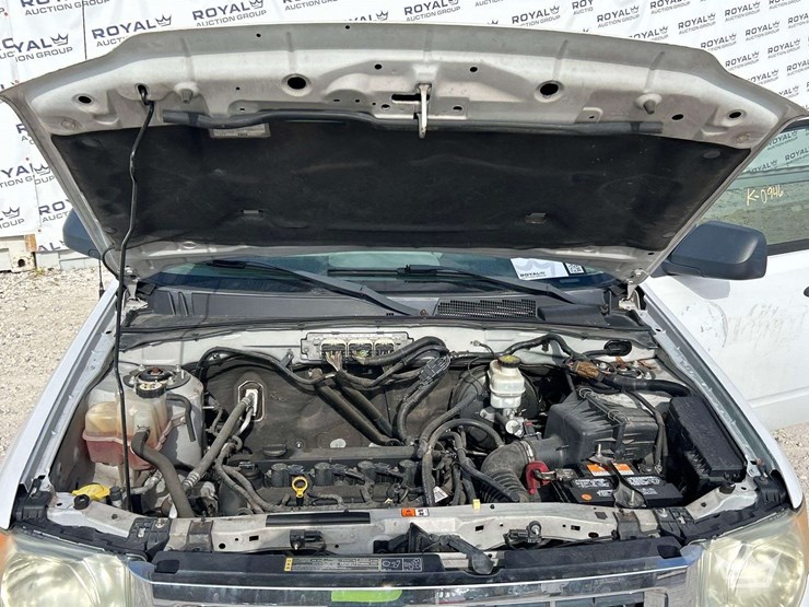 2012-ford-escape-image-7