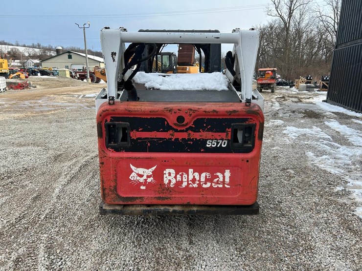 2015-bobcat-s570-image-3