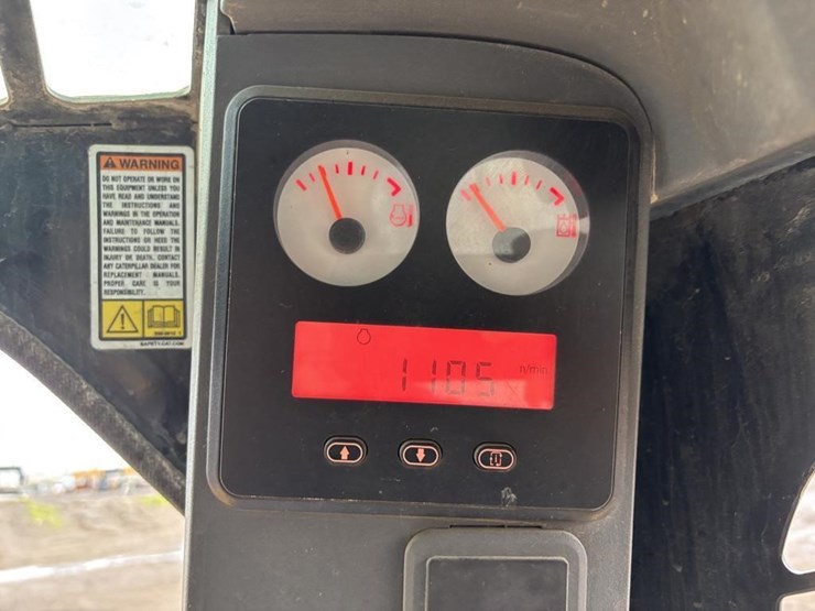 caterpillar-246c-image-26