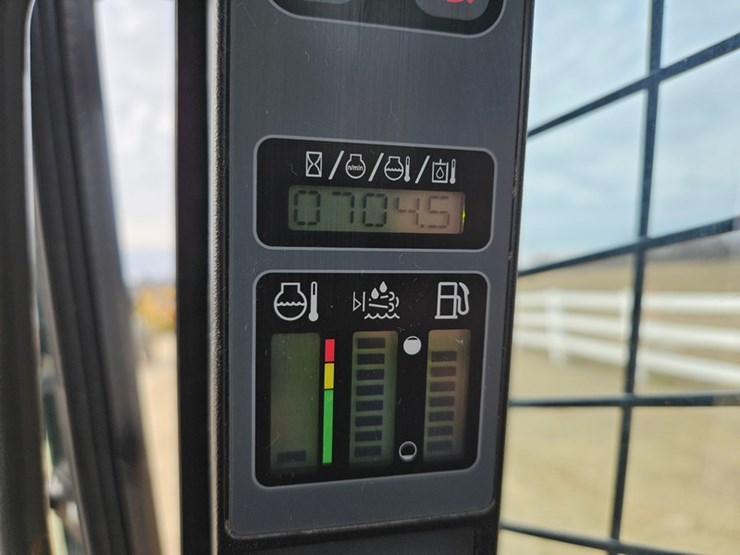 2020-case-tv450-image-34