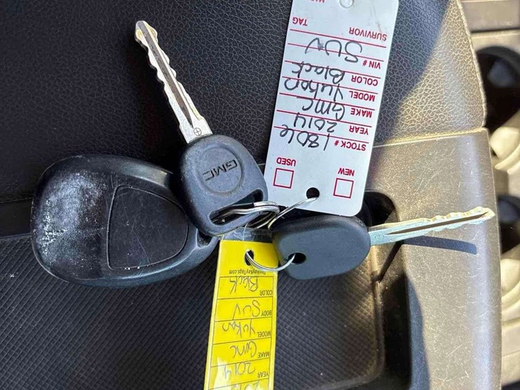 2014-gmc-yukon-image-37