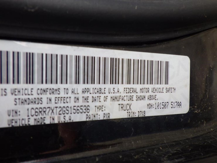 2016-dodge-1500-image-17