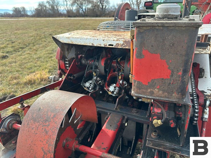 freeman-370t-baler-image-29