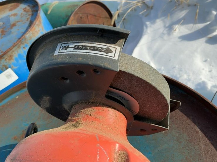 #270-•-central-machinery-6”-bench-grinder-image-7