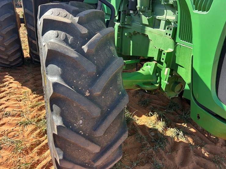 john-deere-8220-image-3