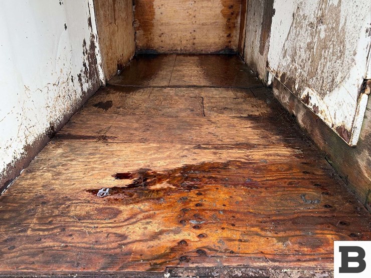 1990-hworl-horse-trailer-image-26