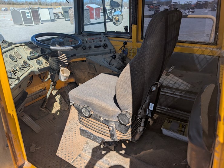 1998-volvo-a25c-image-11