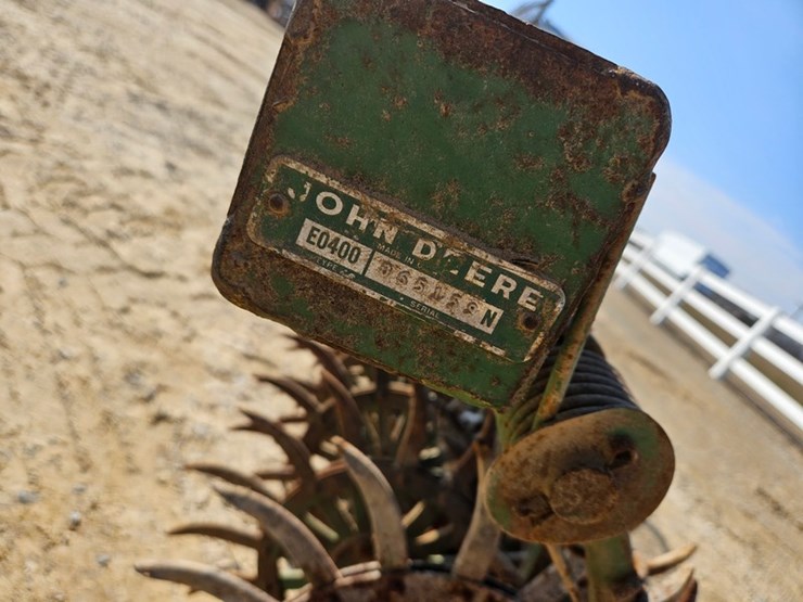 john-deere-400-image-14