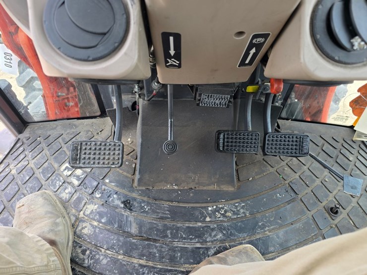 kubota-m7040-image-22