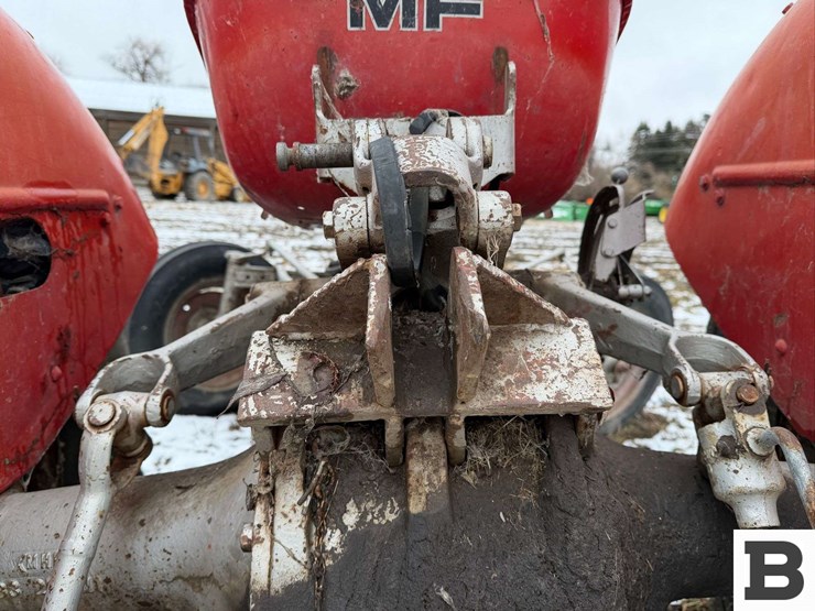 ferguson-35-image-17