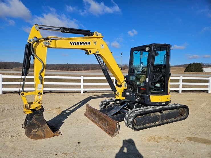 yanmar-vio45-image-1