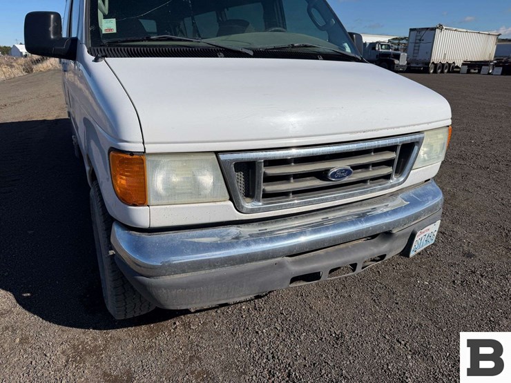 2006-ford-econoline-350-image-8