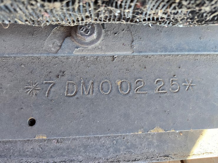 2005-cat-challenger-55-track-tractor-image-33