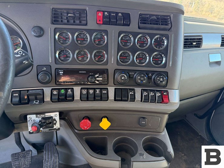 2019-kenworth-t680-image-69
