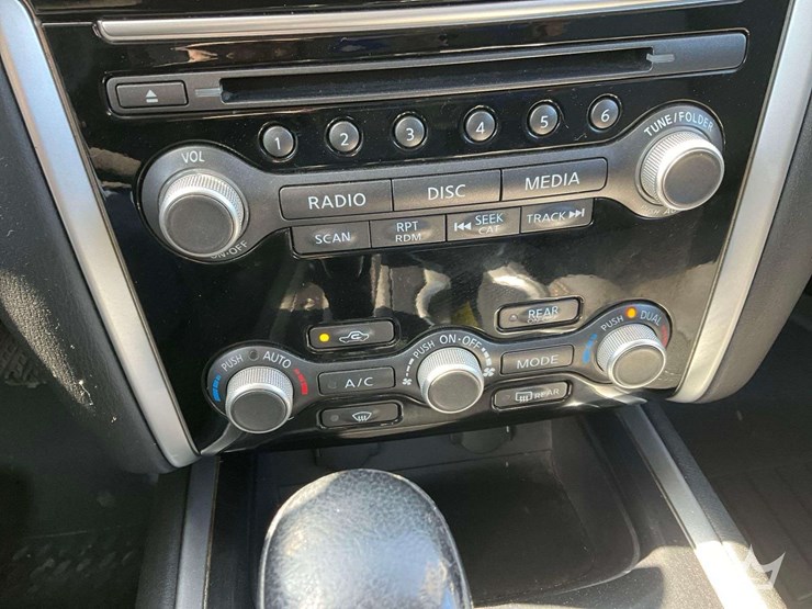 2017-nissan-pathfinder-image-17