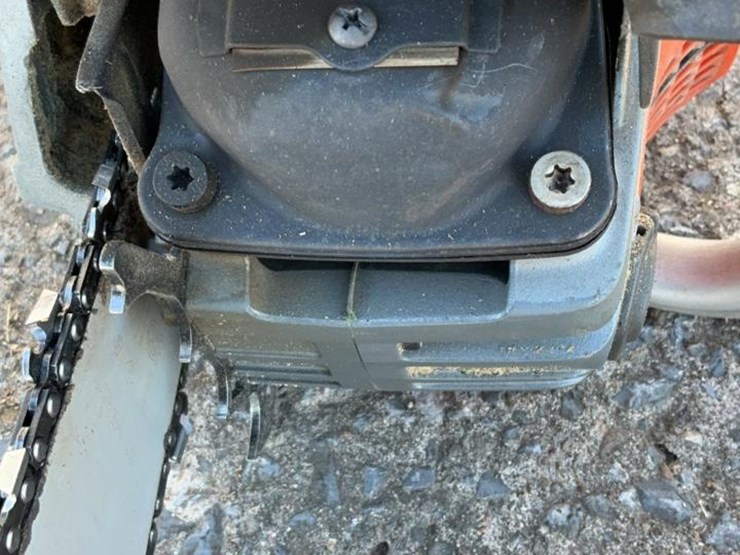 #110-•-husqvarna-550-xp-chainsaw-image-12