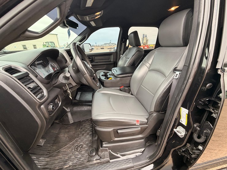 2022-ram-2500-hd-pickup-image-17