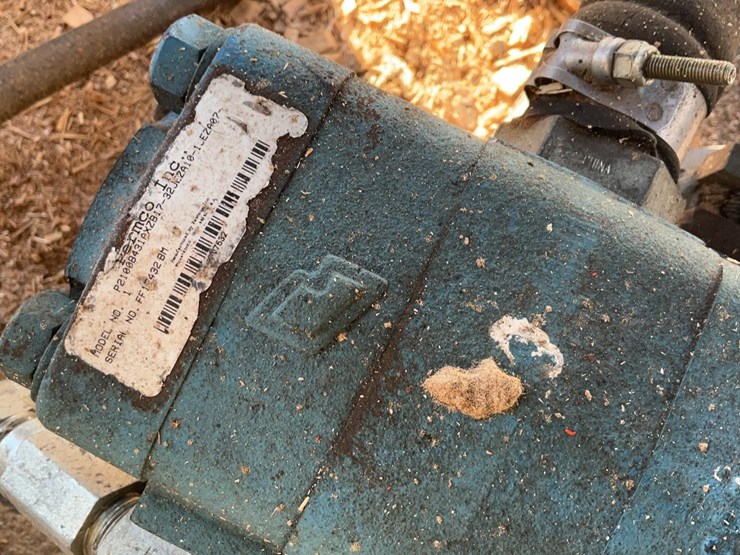 #239-•-iveco-diesel-engine-and-hyd-pump-image-23