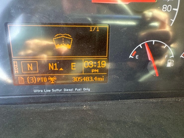 2017-volvo-vnl64-t/a-truck-tractor-image-19