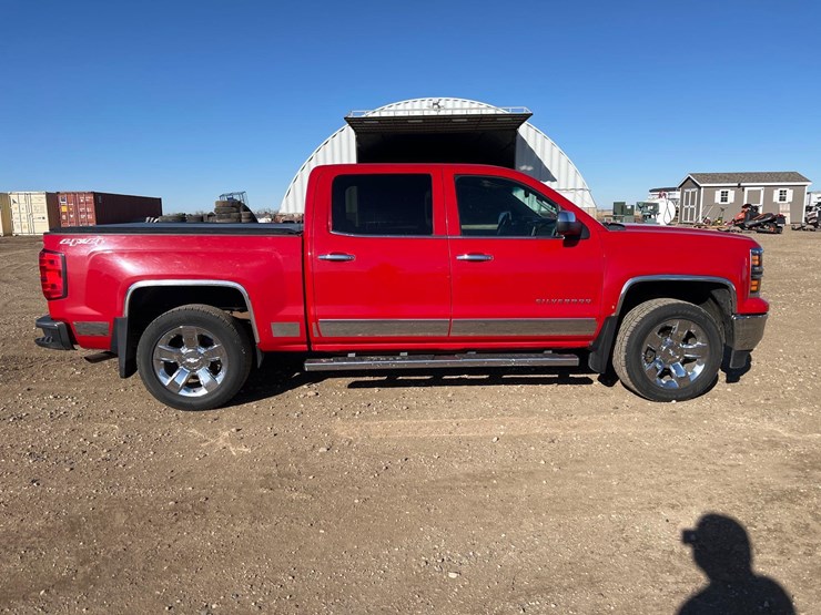 2015-chevrolet-silverado-1500-image-4