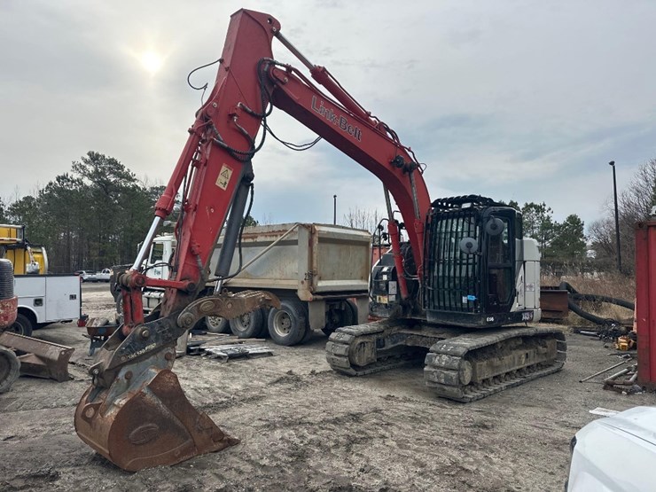 2020-link-belt-145x4-zero-swing-hydraulic-excavator-image-38