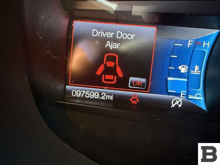 2019-ford-edge-image-28