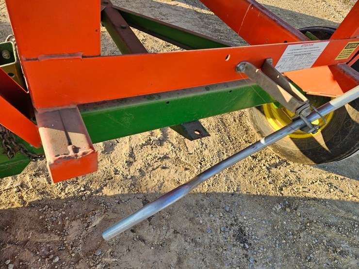 john-deere-1075-image-25