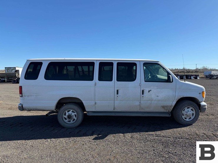 2001-ford-econoline-350-image-7