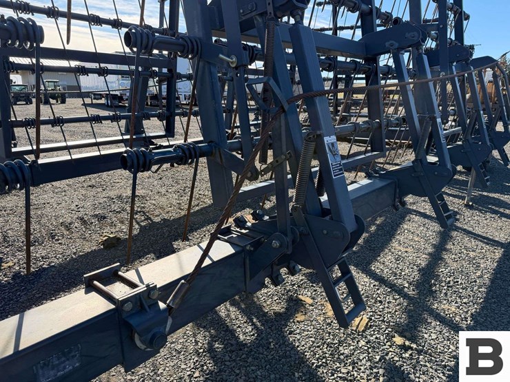 flexi-coil-spring-tooth-harrow-image-36