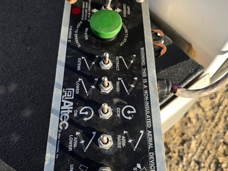 2008-ford-f550-image-26