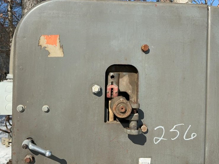 #256-•-rockwell-28-350-vertical-bandsaw-image-9
