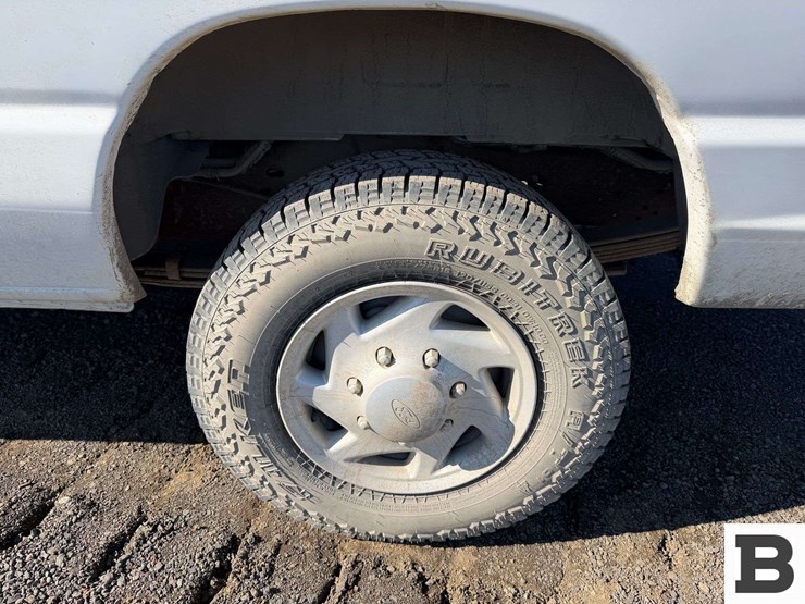 2001-ford-econoline-350-image-14