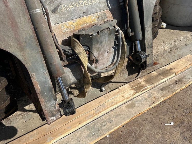 2017-john-deere-318-image-10