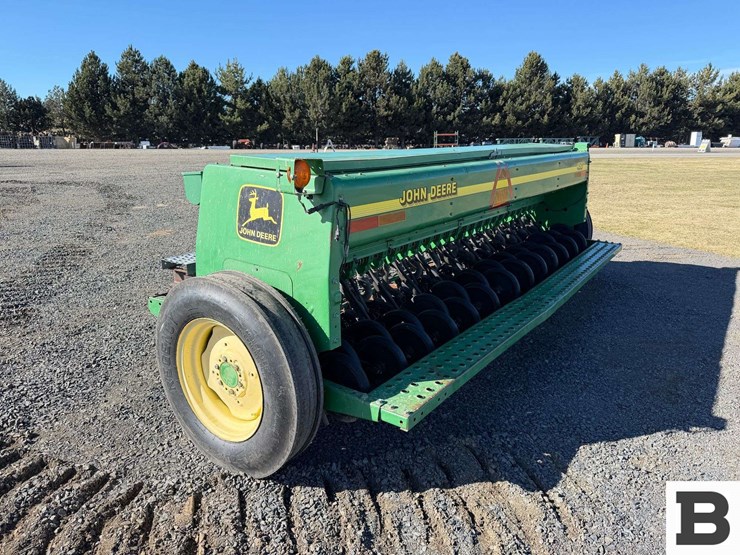 john-deere-450-image-3