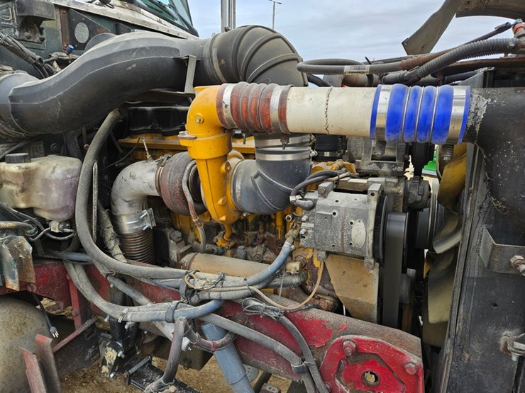 2006-peterbilt-379-image-9