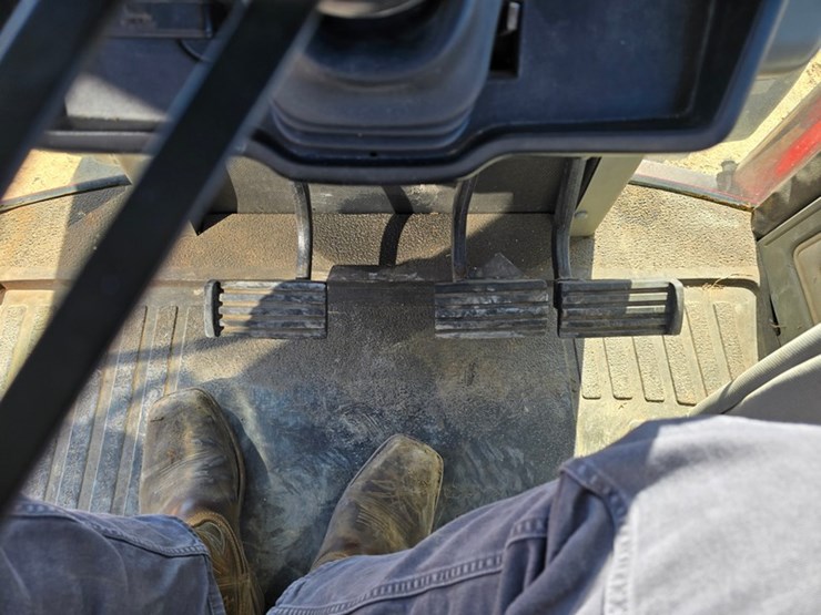 case-ih-7140-image-30