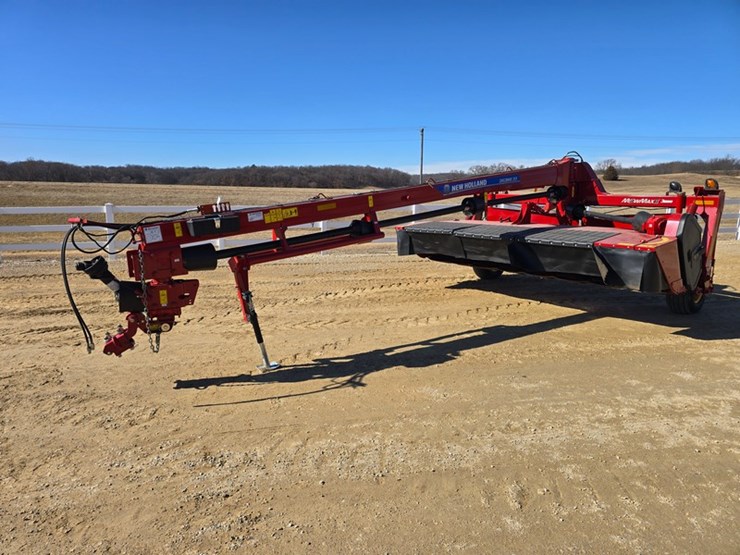 2021-new-holland-313-image-1