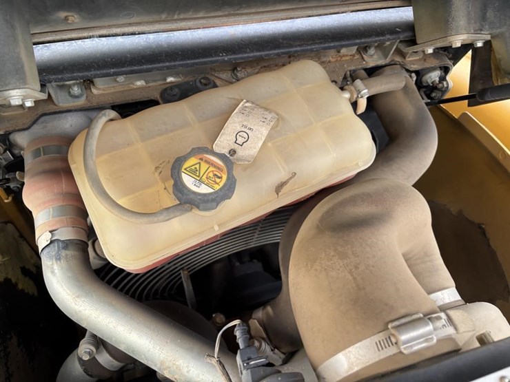 caterpillar-420f2-image-58