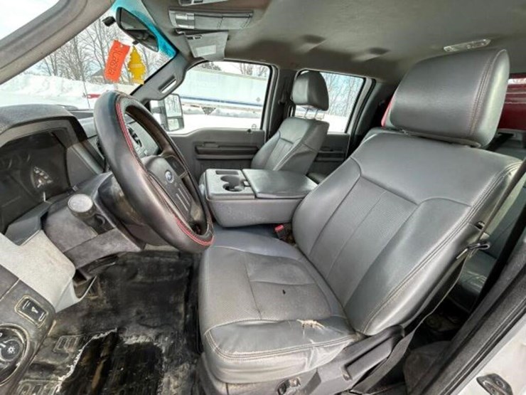 2015-ford-f550-xl-image-18