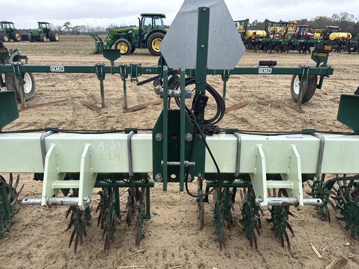 2023-kmc-3pt-6-row-rolling-cultivator-image-4