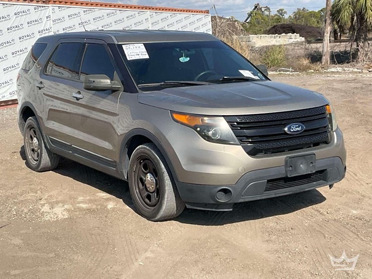 2015-ford-explorer-image-2