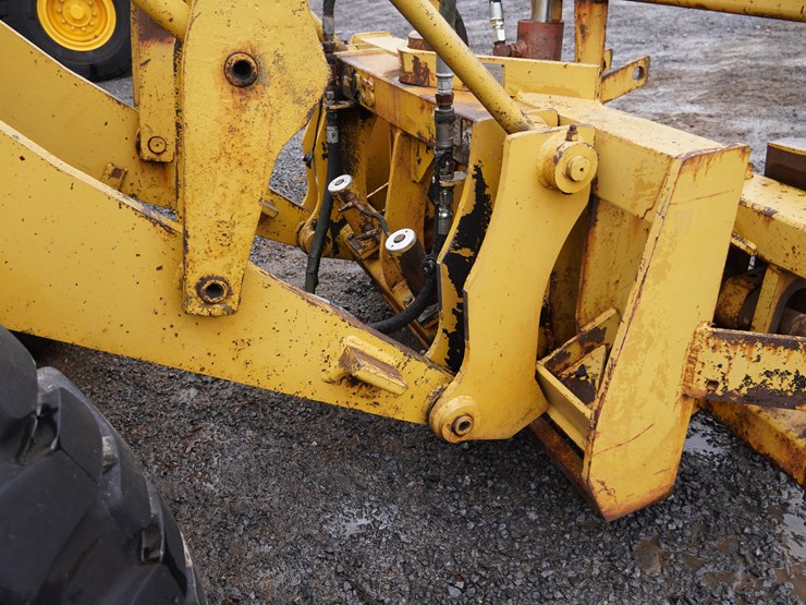 caterpillar-930-image-45