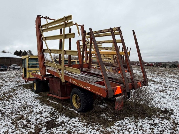 new-holland-1075-image-3