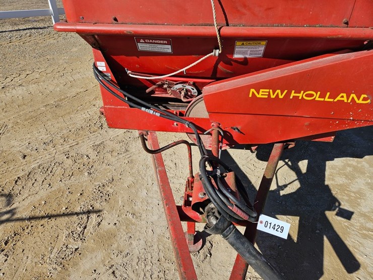 new-holland-185-image-10