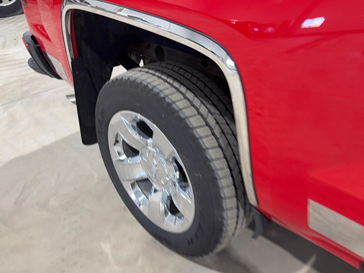 2018-chevrolet-silverado-1500-ltz-image-12