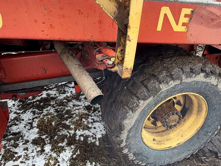 new-holland-1095-image-19